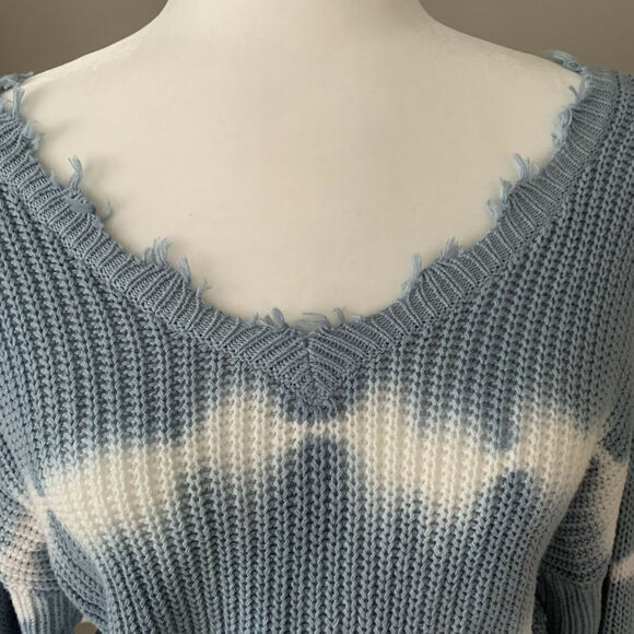 Jessica Simpson Frayed Cropped V Neck Sweater Knit Size Small Blue White Boho - Picture 7 of 9